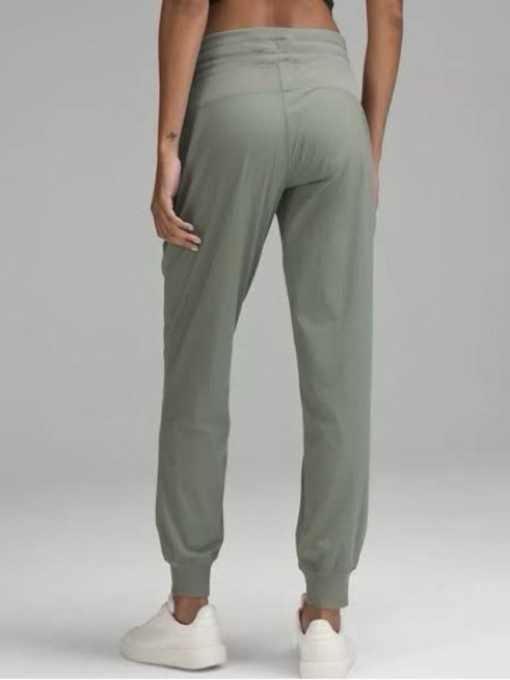 Lululemon Dance Studio Joggers in Sage green - Picture 3 of 11